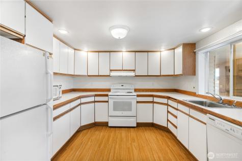 112 S Lafayette Avenue Bremerton WA 98312