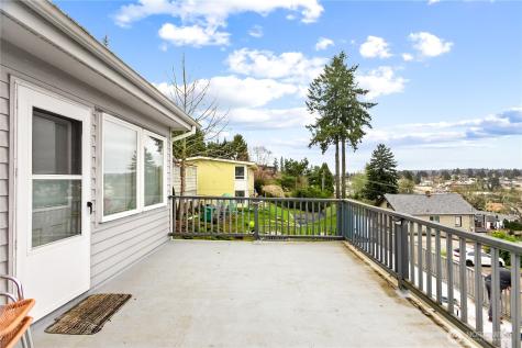 112 S Lafayette Avenue Bremerton WA 98312