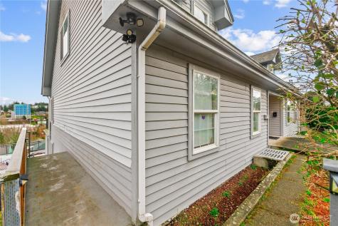 112 S Lafayette Avenue Bremerton WA 98312