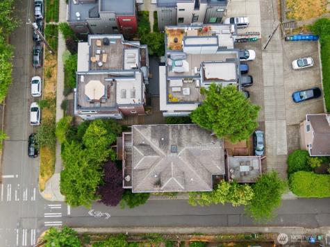 702 11th Avenue E Seattle WA 98102
