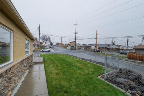 1201 Monitor Avenue Wenatchee WA 98801