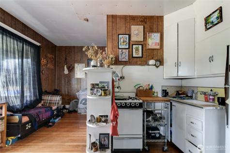906 Adams Street SE Olympia WA 98501