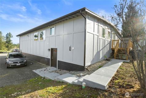7415 100th Street E Puyallup WA 98373