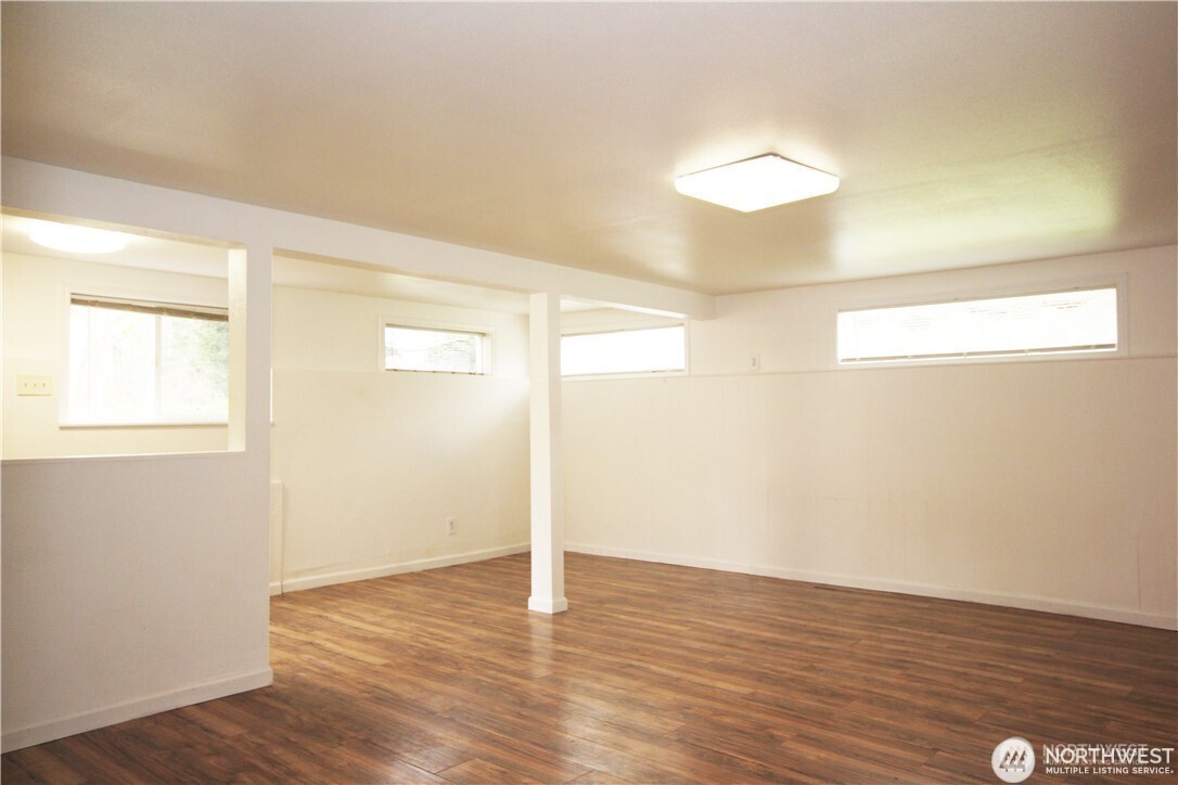2413 SW Graham Street Seattle WA 98106
