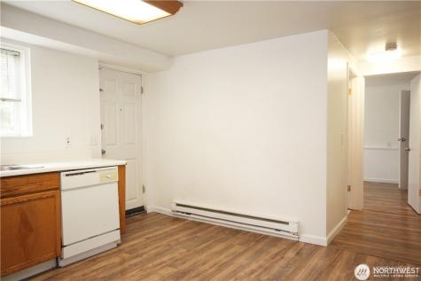 2413 SW Graham Street Seattle WA 98106