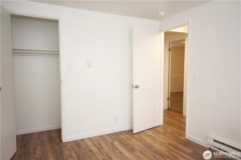 2413 SW Graham Street Seattle WA 98106