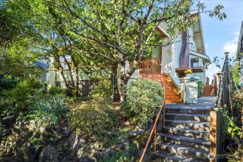 5833 Woodlawn Avenue N Seattle WA 98103