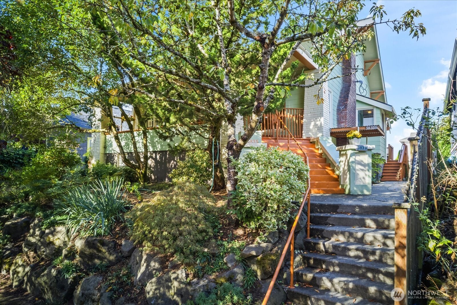 5833 Woodlawn Avenue N Seattle WA 98103