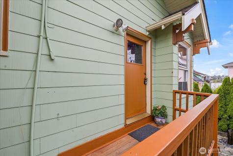 5833 Woodlawn Avenue N Seattle WA 98103