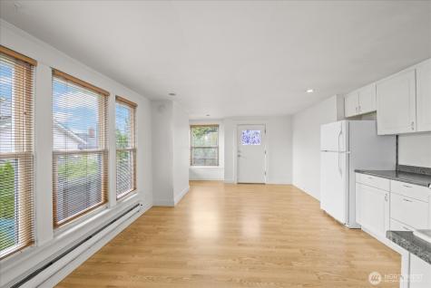 5833 Woodlawn Avenue N Seattle WA 98103
