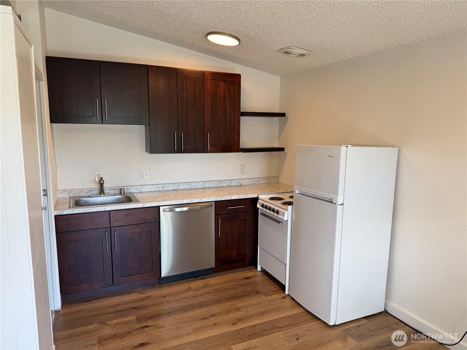 8755 Shore Place NW Silverdale WA 98383