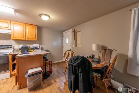 7945 9th Avenue SW Seattle WA 98106