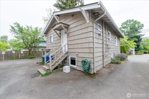 7945 9th Avenue SW Seattle WA 98106