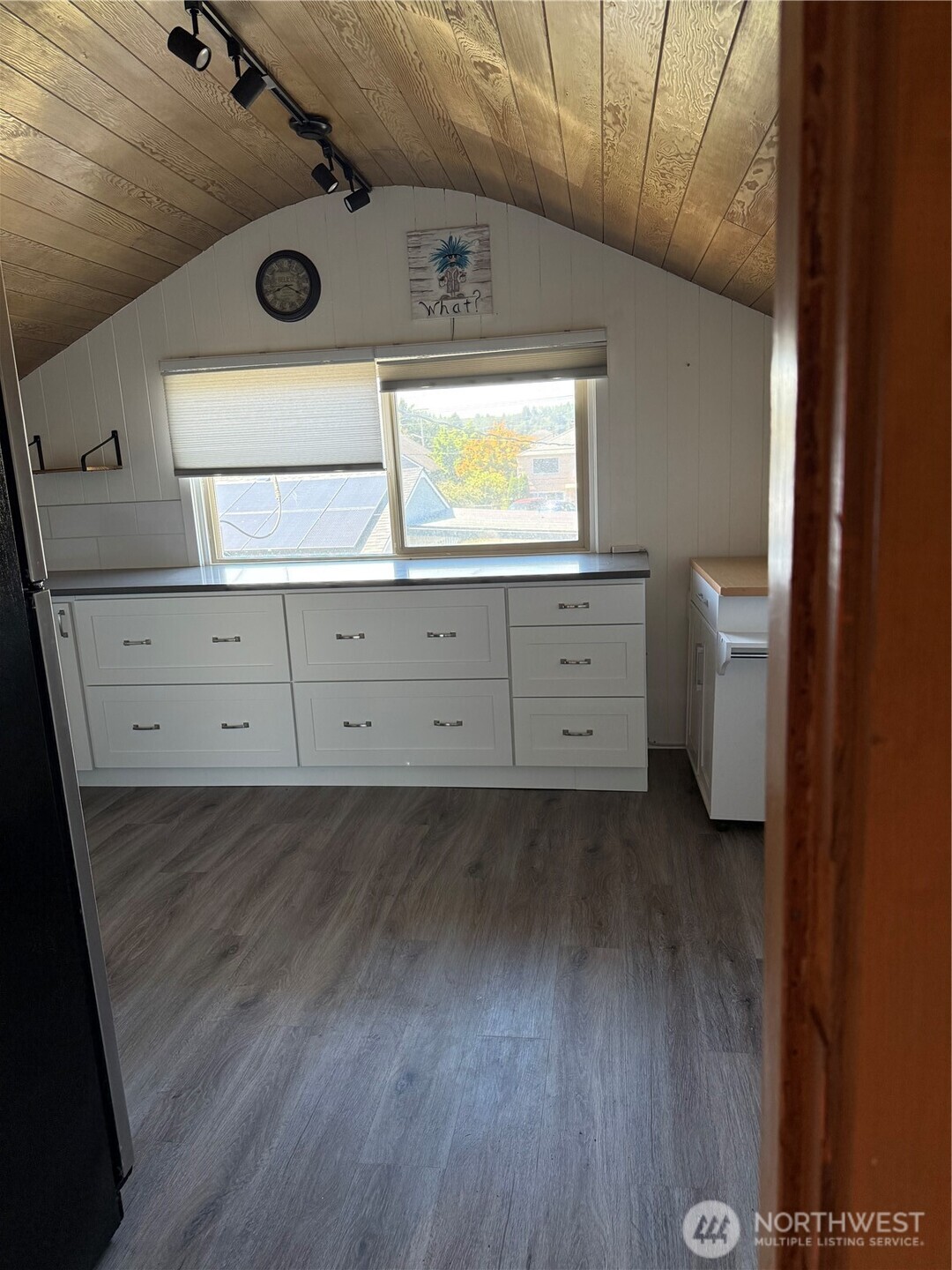 711 N Hoquiam WA 98550