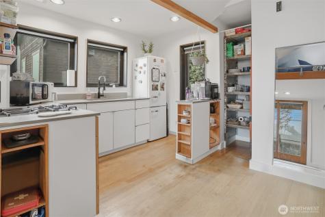 3868 16th Avenue SW Seattle WA 98106