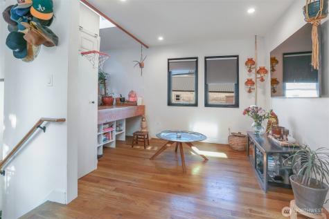 3868 16th Avenue SW Seattle WA 98106