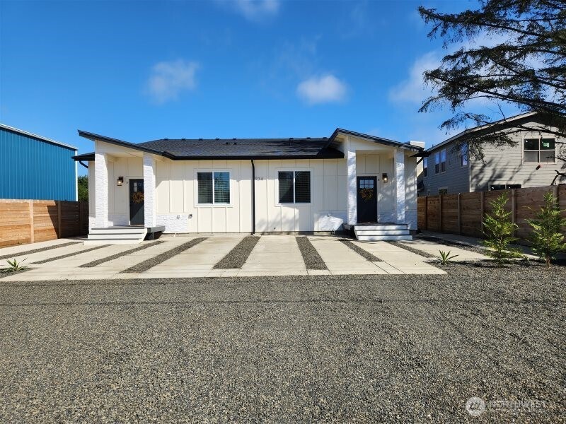 934 Pt Brown Avenue SE Ocean Shores WA 98569