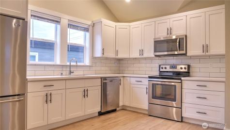 1609 E Columbia Street Seattle WA 98122