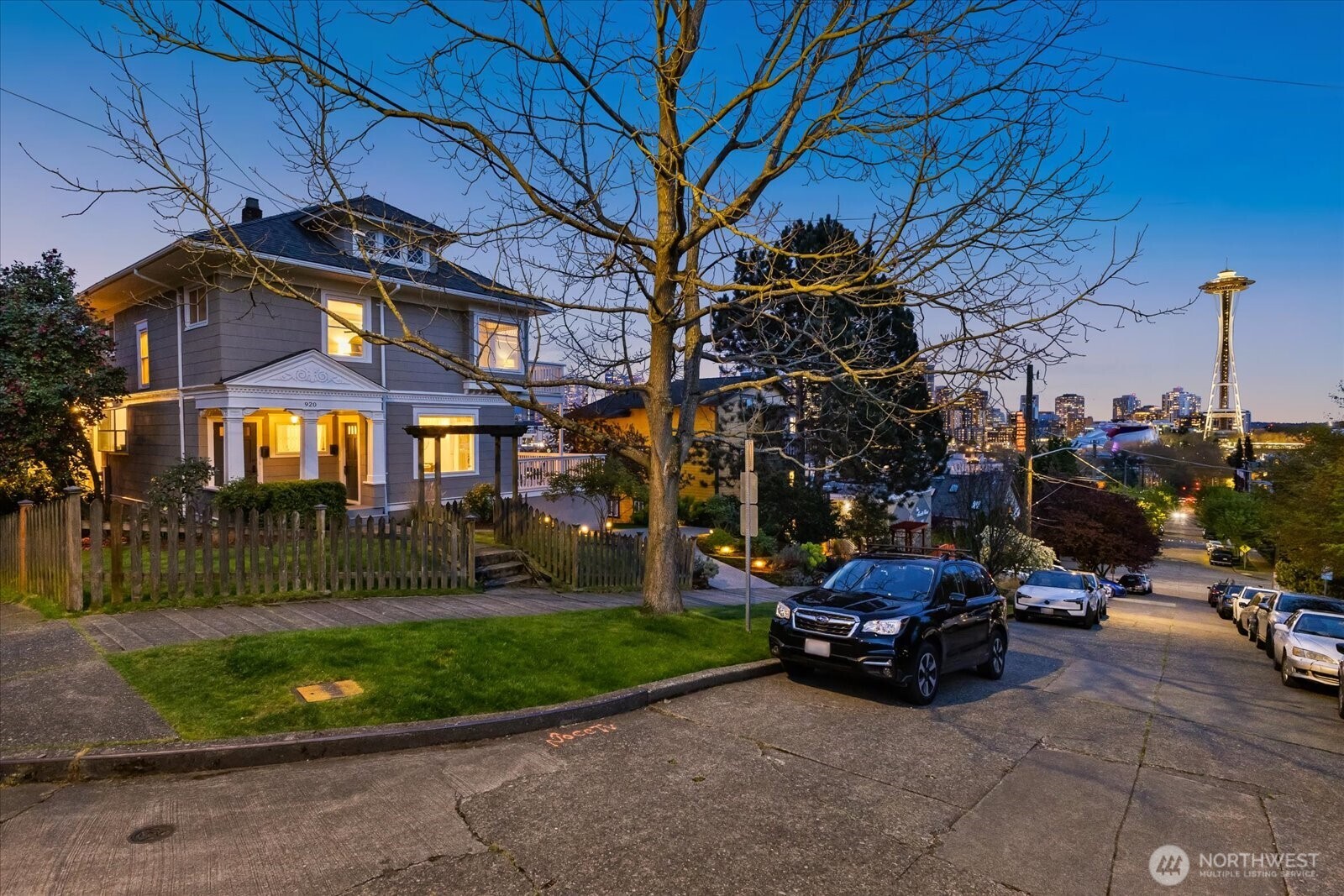 920 4th Avenue N Seattle WA 98109