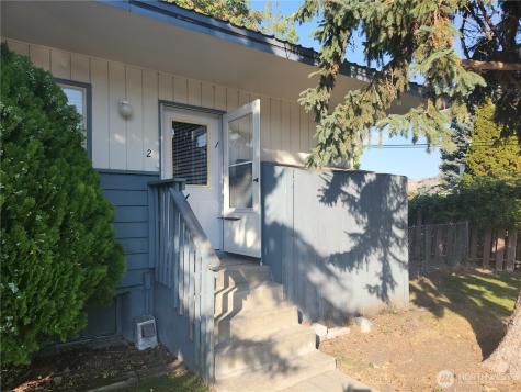 615 5th Street Oroville WA 98844