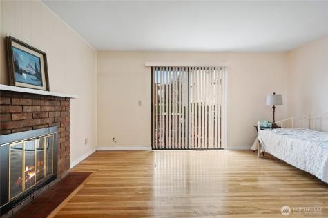 2014 SW 152nd Street Burien WA 98166