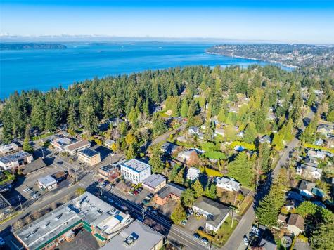 2014 SW 152nd Street Burien WA 98166