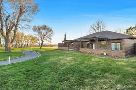 1233 NE Nanto Road Moses Lake WA 98837
