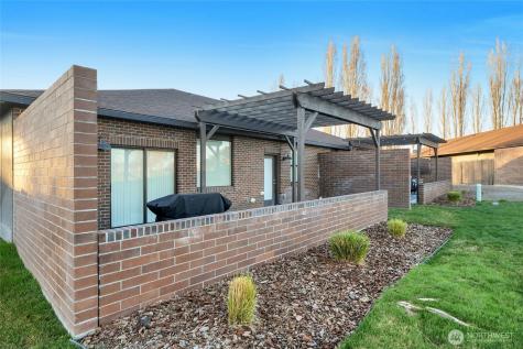 1233 NE Nanto Road Moses Lake WA 98837