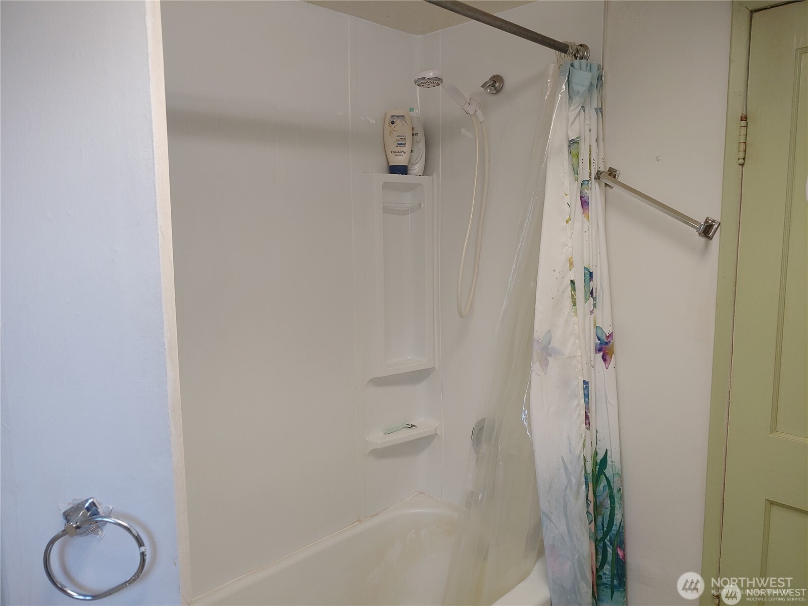 664 Rhoades Road Winlock WA 98596