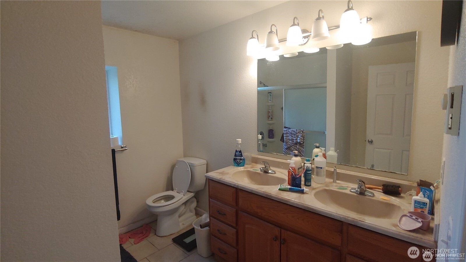 664 Rhoades Road Winlock WA 98596