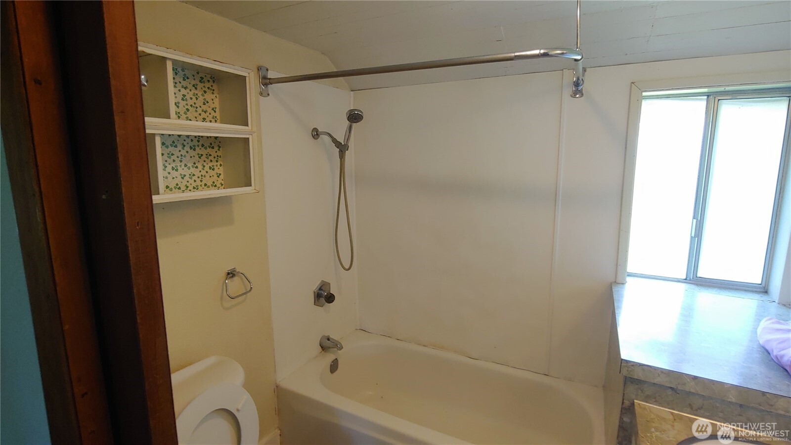 664 Rhoades Road Winlock WA 98596
