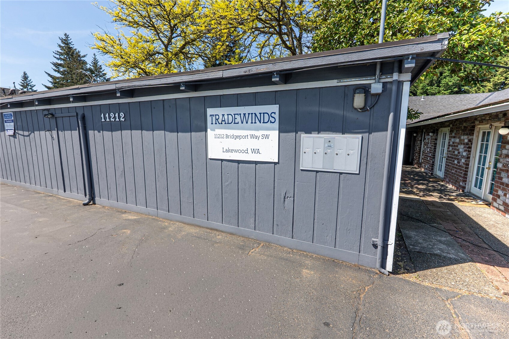 11212 Bridgeport Way SW Tacoma WA 98499