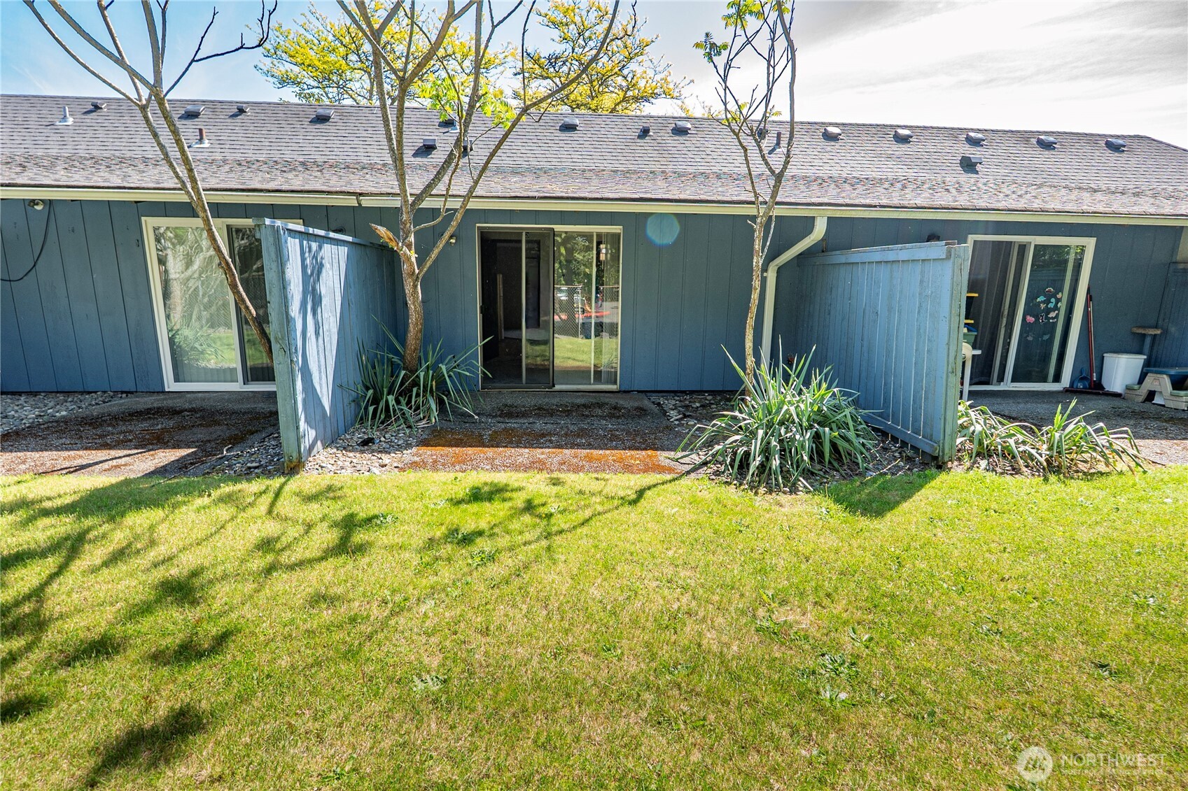11212 Bridgeport Way SW Tacoma WA 98499