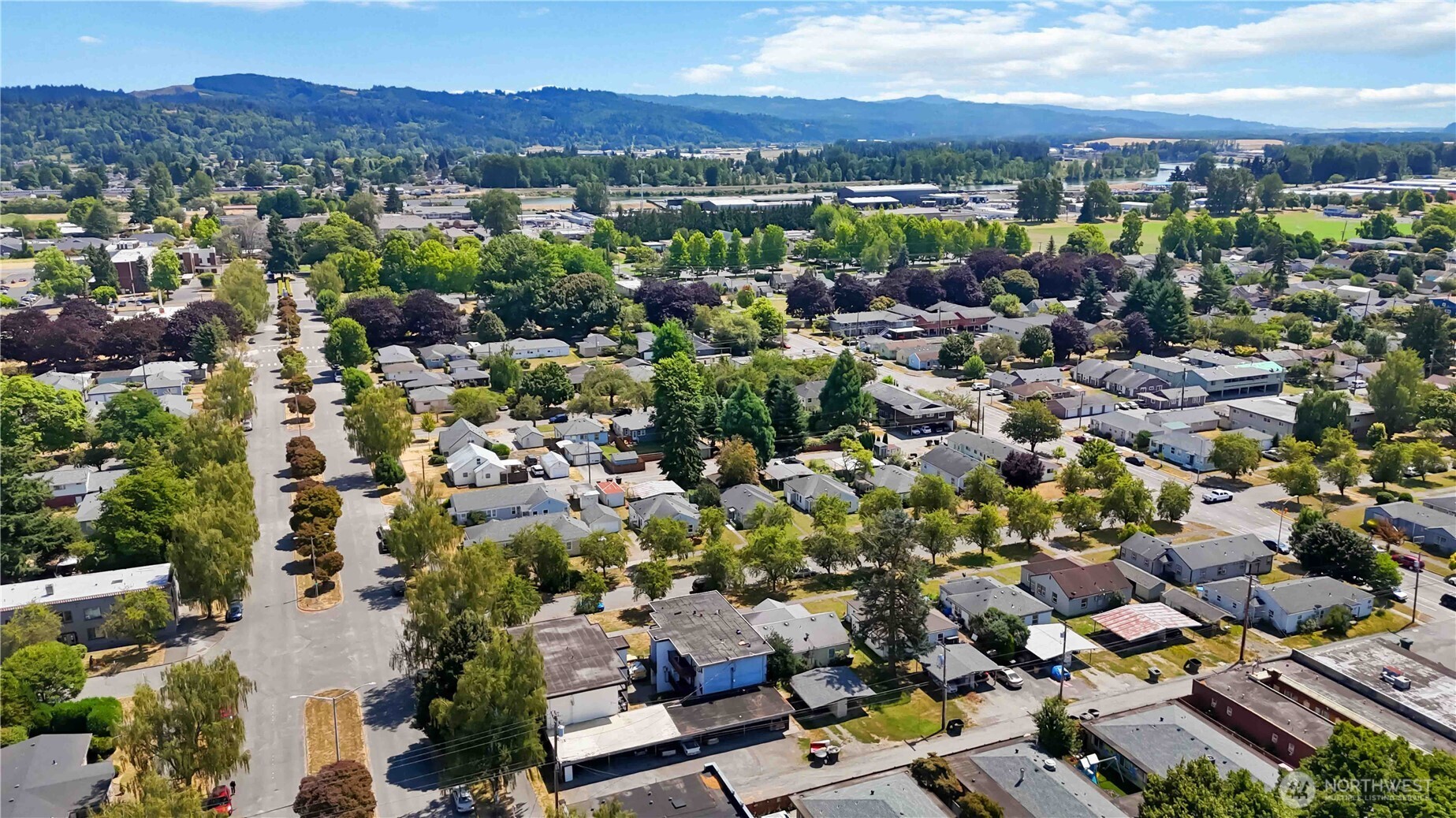 1337 10th Avenue Longview WA 98632