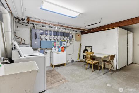 4912 Evanston Avenue N Seattle WA 98103