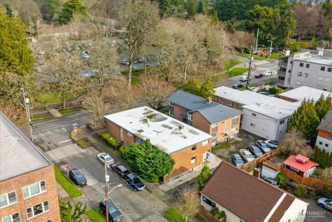 4912 Evanston Avenue N Seattle WA 98103