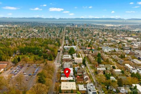 4912 Evanston Avenue N Seattle WA 98103