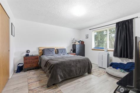 11209 89th Avenue Court E Puyallup WA 98373