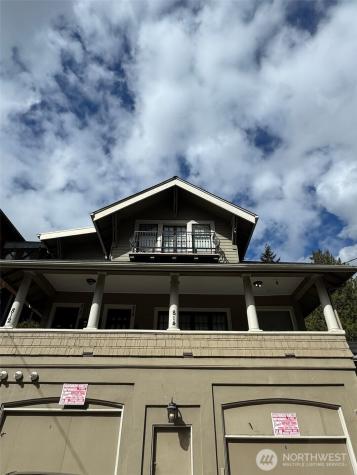 812 E Gwinn Place Seattle WA 98102