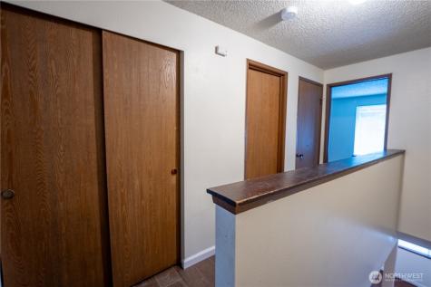 34005 1 Street Circle S Federal Way WA 98003