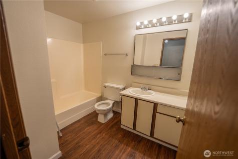 34005 1 Street Circle S Federal Way WA 98003