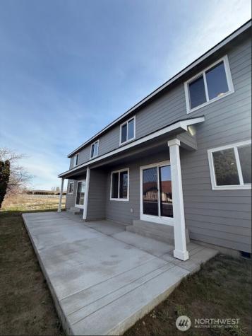 930 W Ted Yao Way Moses Lake WA 98837