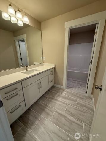 930 W Ted Yao Way Moses Lake WA 98837