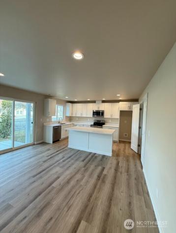 930 W Ted Yao Way Moses Lake WA 98837