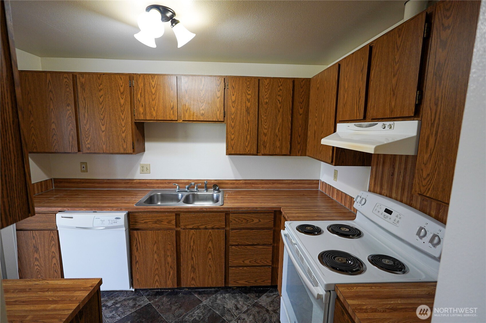 108 Kensington Avenue SW Kent WA 98030