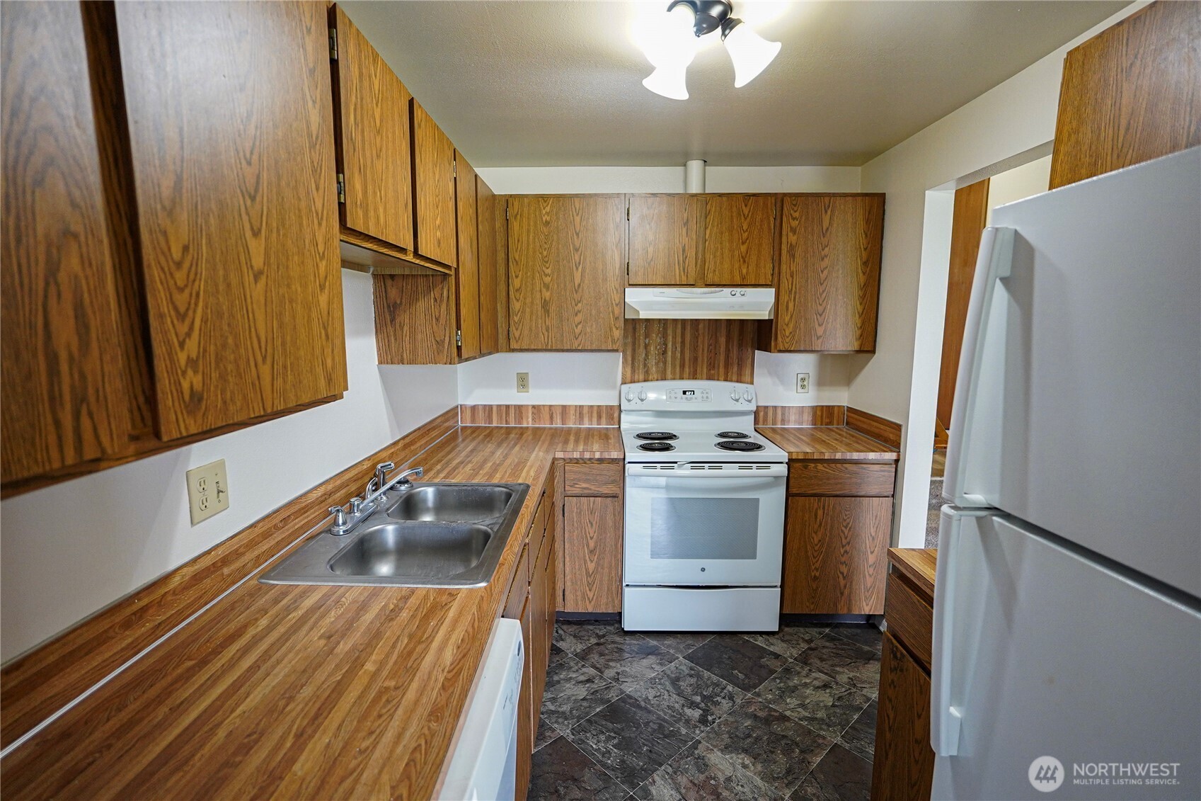 108 Kensington Avenue SW Kent WA 98030