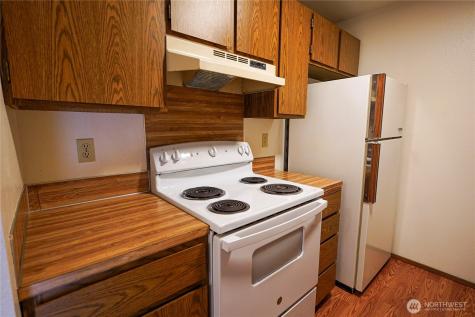 108 Kensington Avenue SW Kent WA 98030