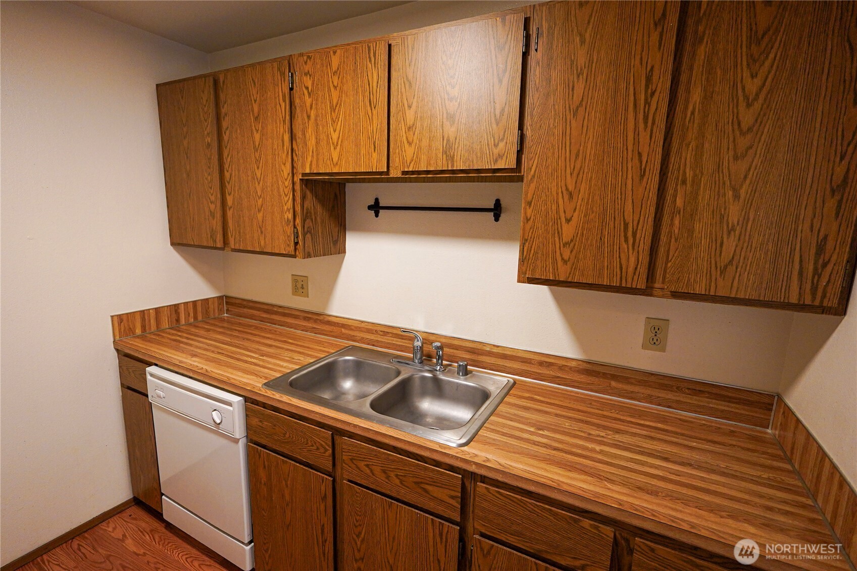 108 Kensington Avenue SW Kent WA 98030