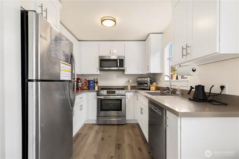 6301 22nd Avenue NW Seattle WA 98107