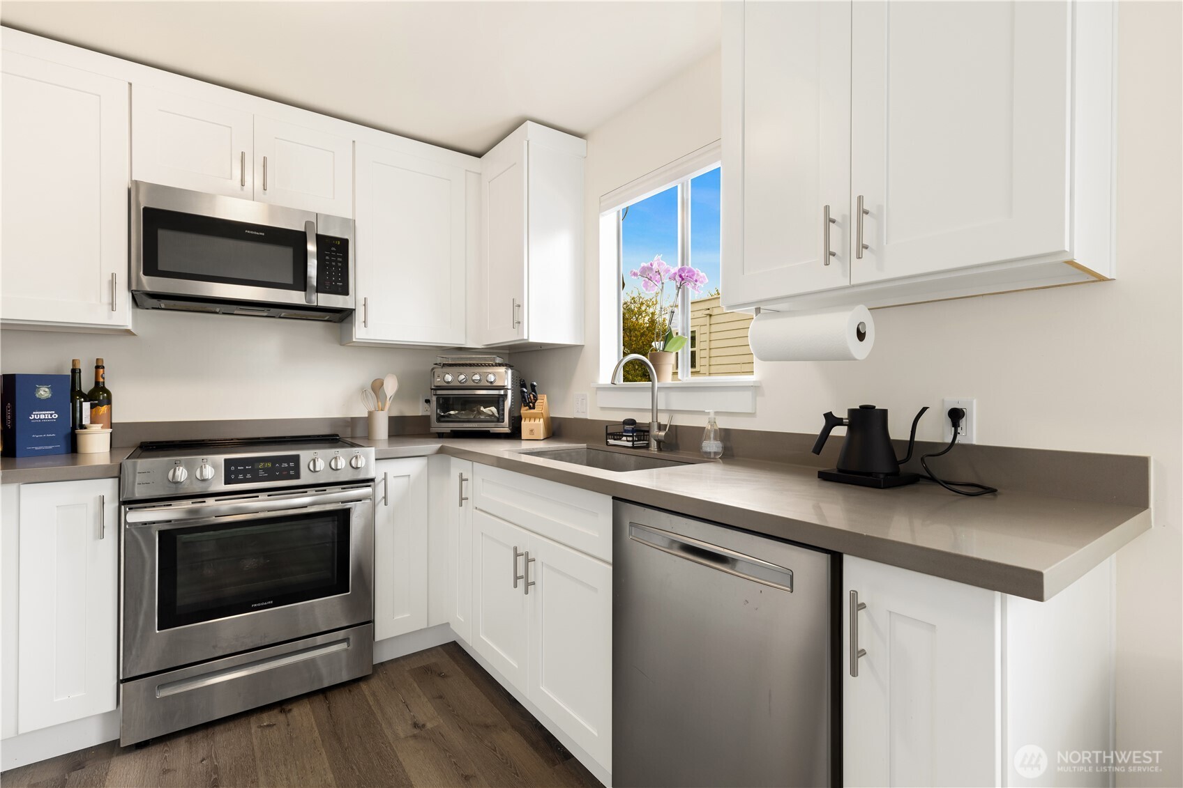 6301 22nd Avenue NW Seattle WA 98107